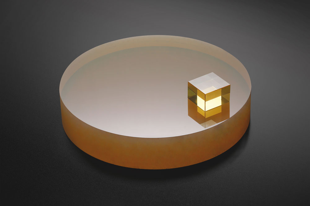 零膨胀微晶玻璃