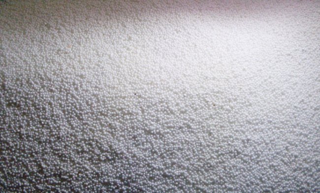 熔融法成型硅酸锆珠