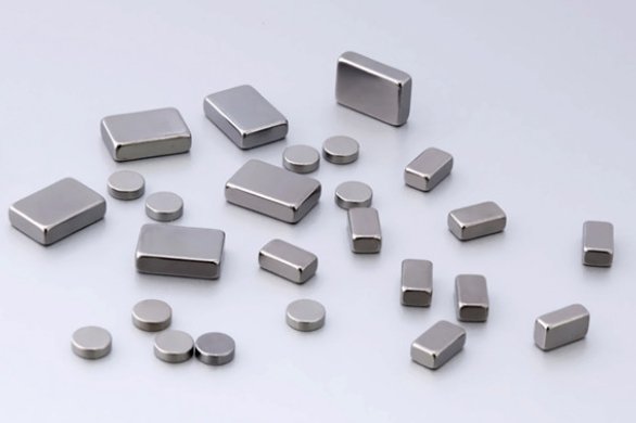 黑色镀镍磁铁