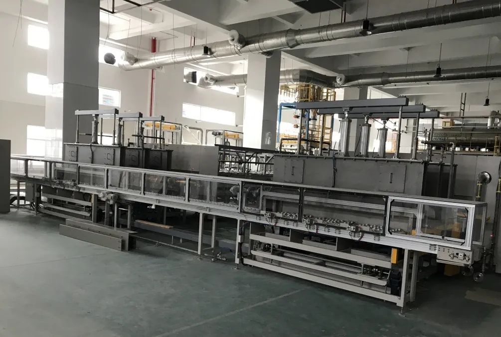 氮气气氛辊道炉