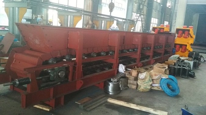 板式给矿机五大组成部分之五：链条