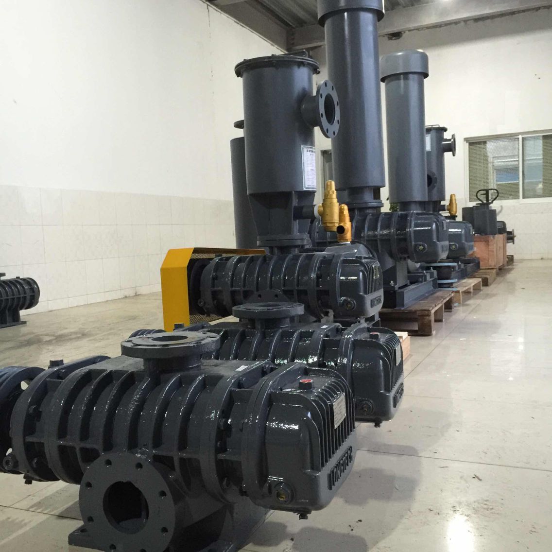 台湾龙铁罗茨风机真空鲁氏压送型电镀印染养殖污水曝气