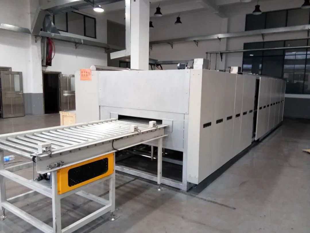 磁性材料、陶瓷烧结用推板炉及辊道炉