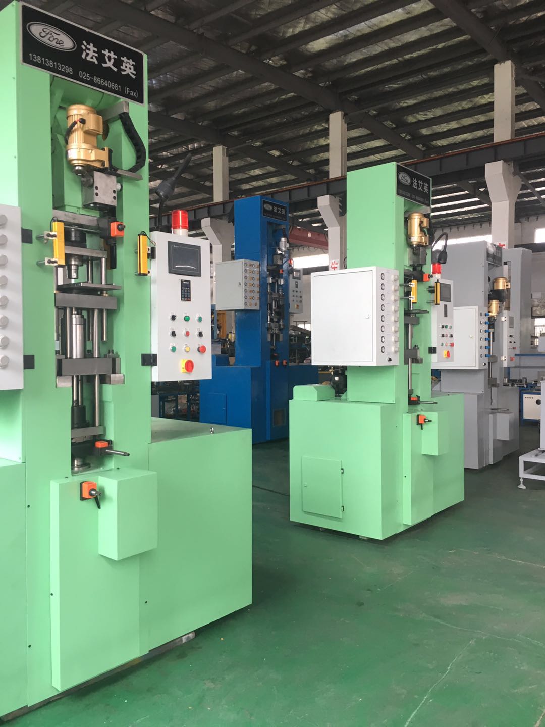 硬质合金成型压机