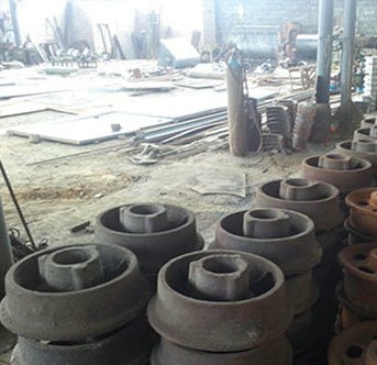 翻斗式矿车轮子