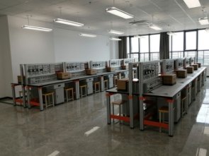 通用电工电子电拖（带直流电机）实验台 ZC24-2