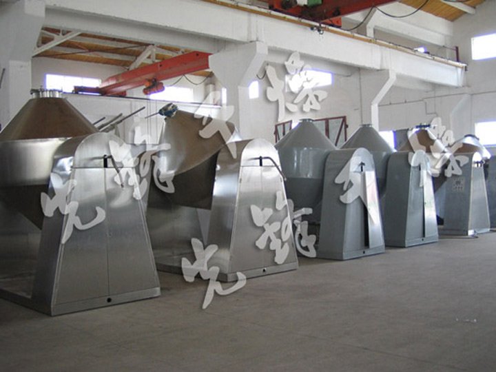 磷酸铁锂双锥回转真空干燥机