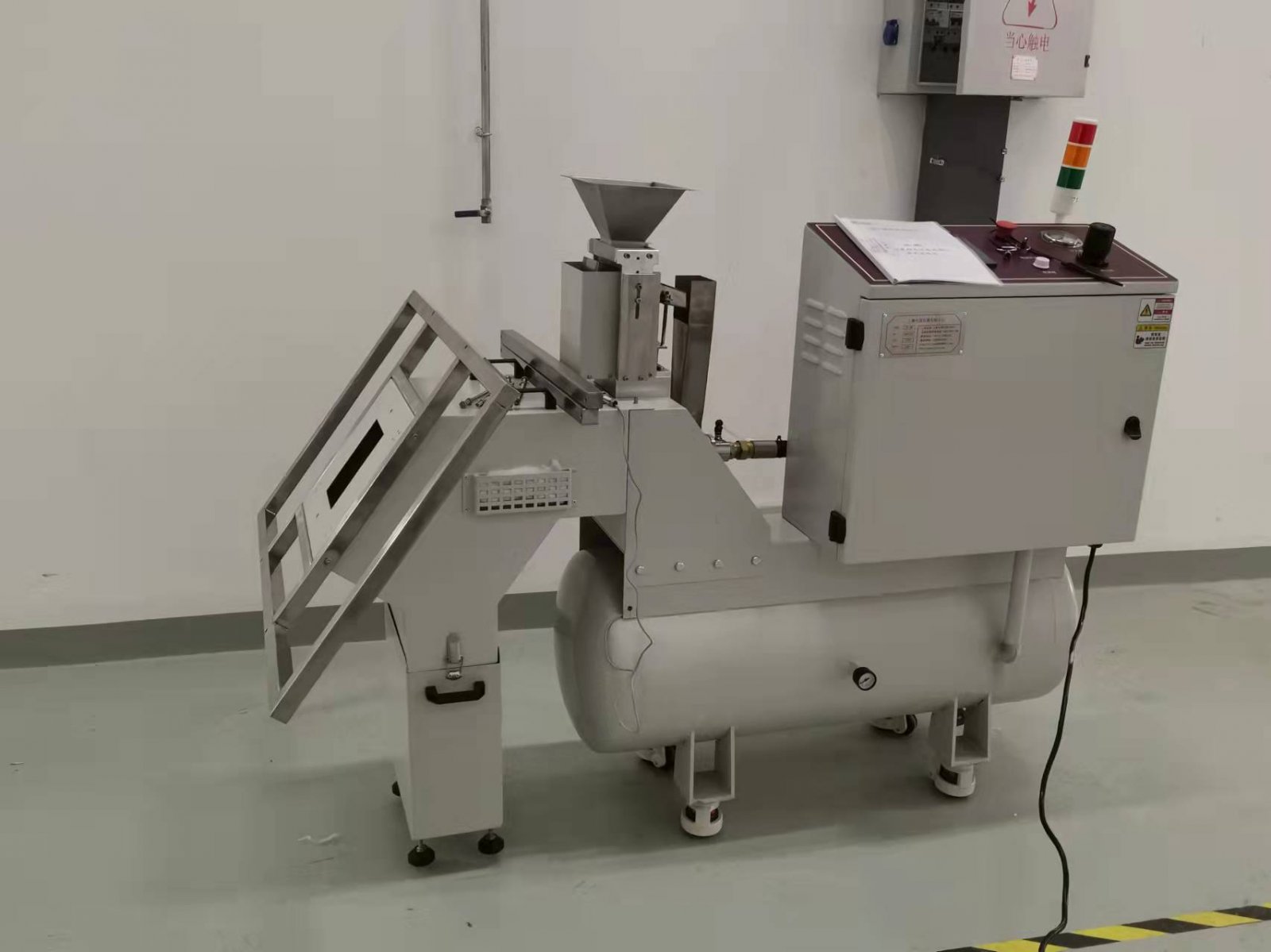 汽车挡风玻璃耐碎石冲击试验机