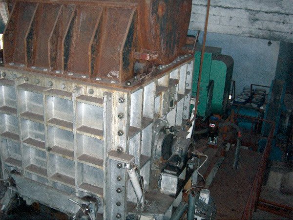 PCFK系列可逆反击锤式破碎机