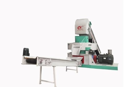 11J-2600A型秸秆压块机