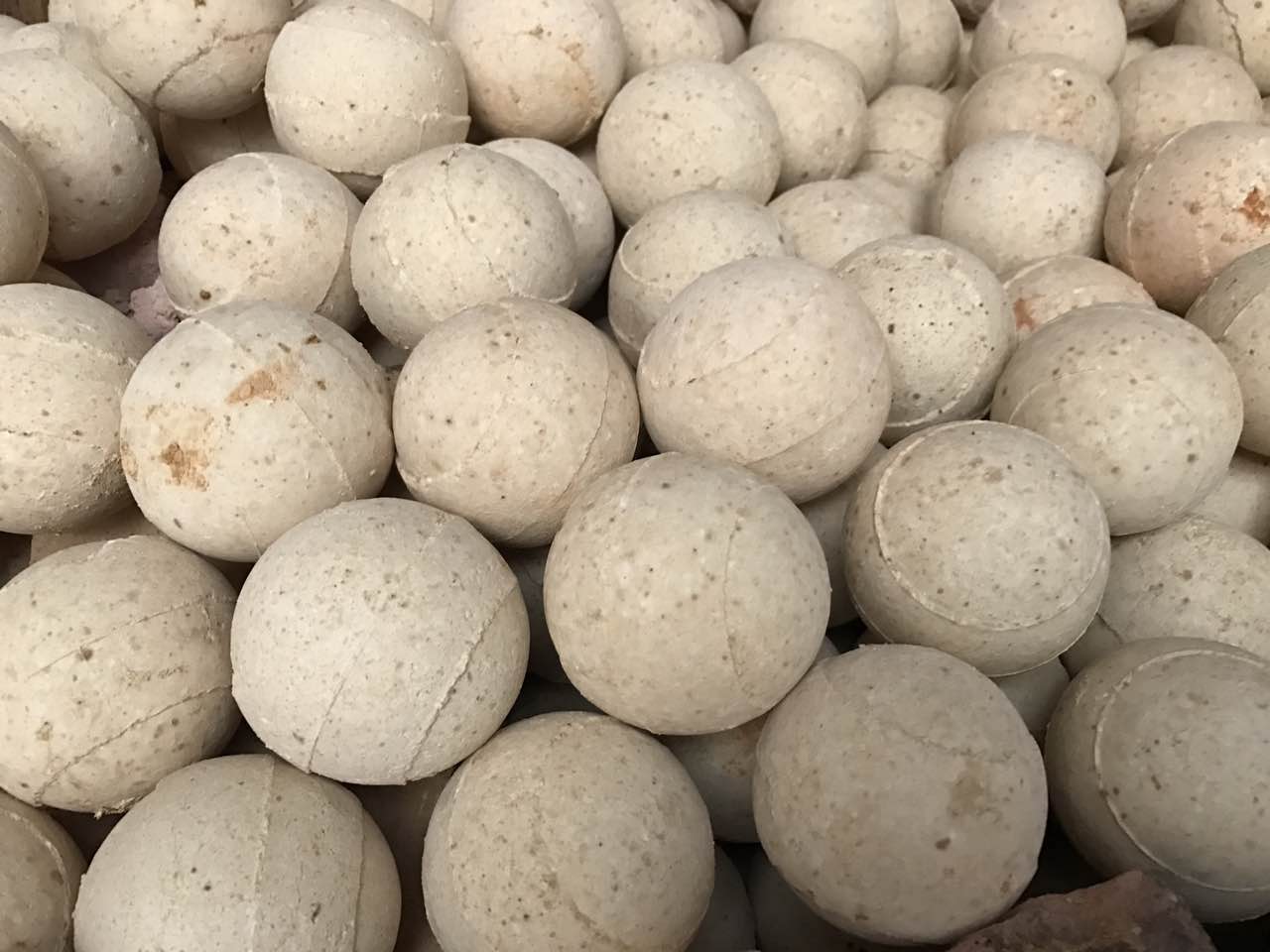 氧化铝高岭土耐火球