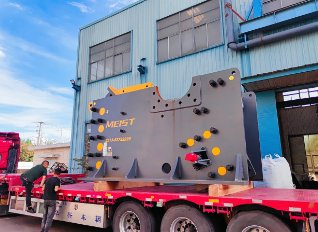 鹅卵石颚式破碎机