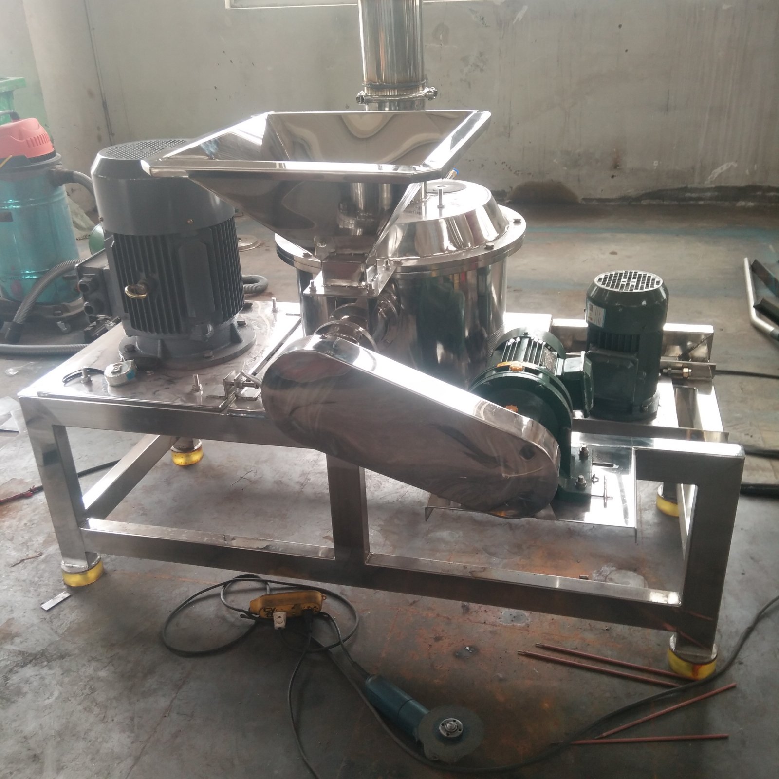 WFJ-15型超微粉碎机茶叶打粉机设备不锈钢药材粉碎机干姜生姜磨粉