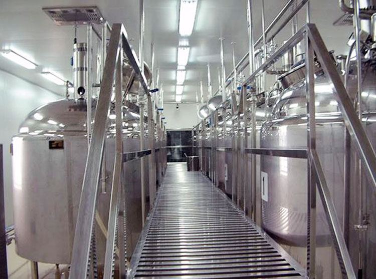 大小输液配液生产线