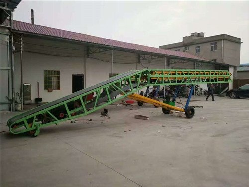 伸缩式爬坡装车输送机
