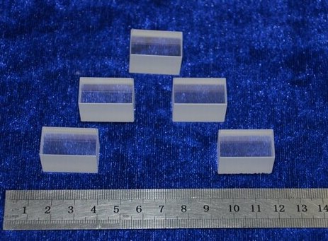 二氧化碲（TeO2)