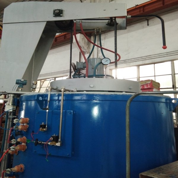 预抽真空井式电阻炉