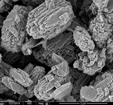 低硅铝比ZSM-5分子筛催化剂
