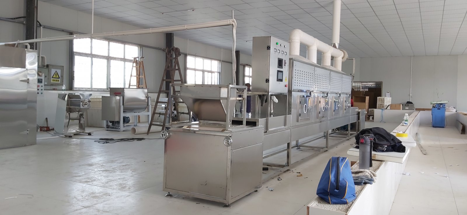 碳酸硅微波干燥设备