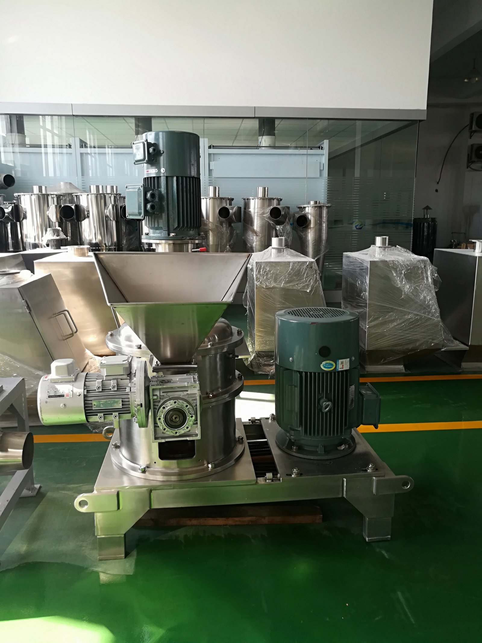 BKQ气流涡旋粉碎机