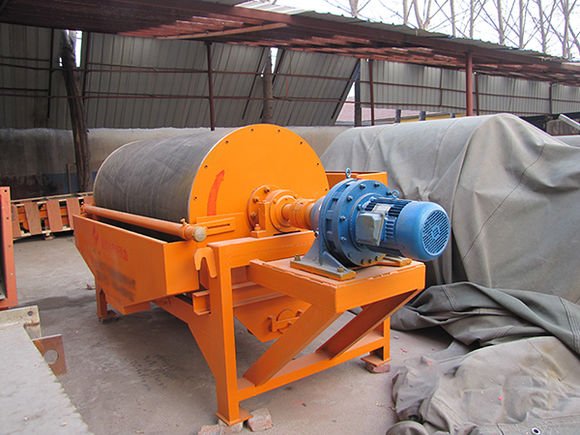 干式强磁磁选机 滚筒磁选机