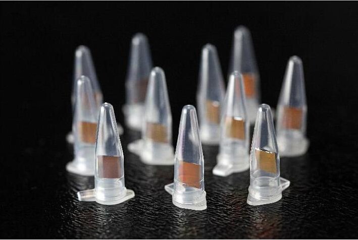 拉曼表面增强基底