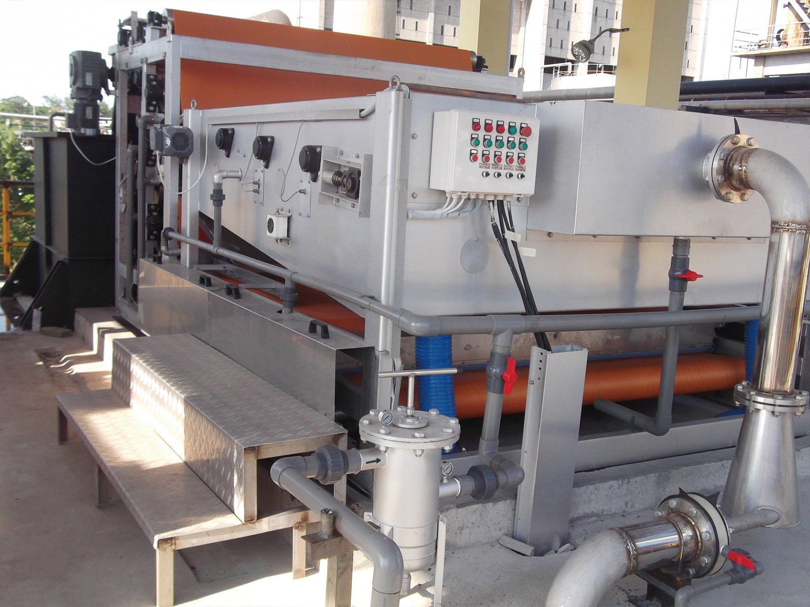 DNYA型浓缩带式压滤机