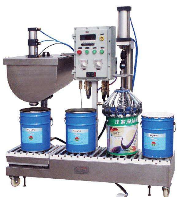 半自动灌装机 3