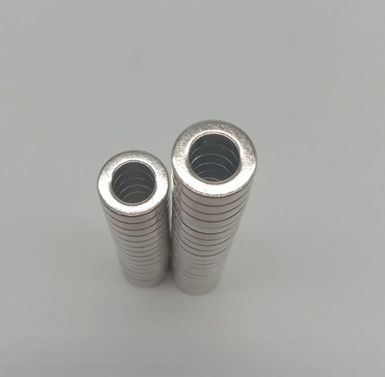 直孔钕铁硼磁铁