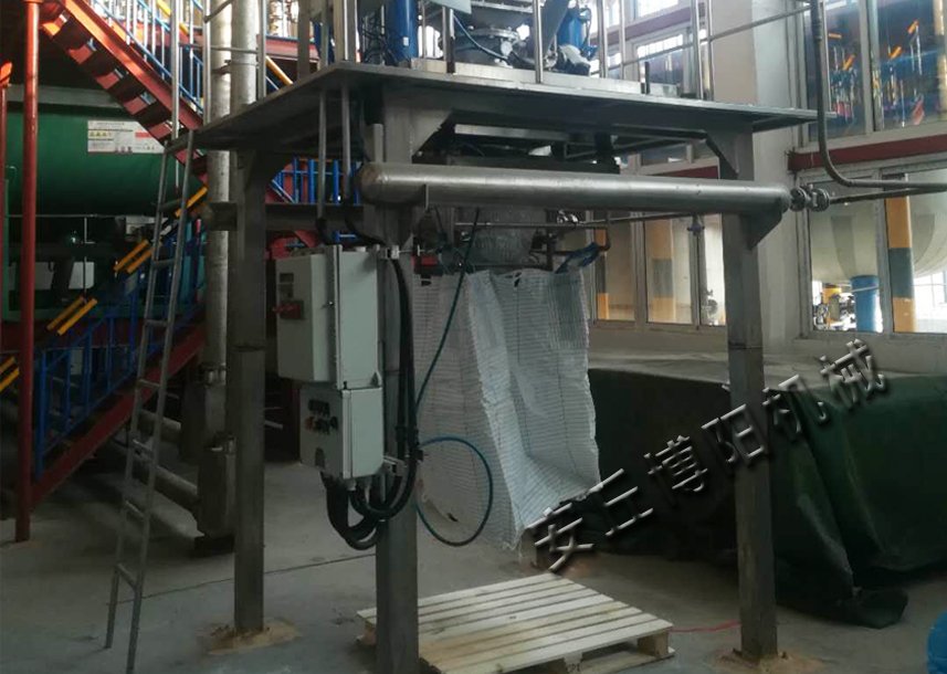 钙粉吨袋包装秤，化肥吨包包装机无尘