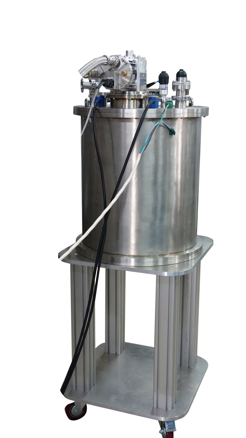 无液氦干式超导磁体