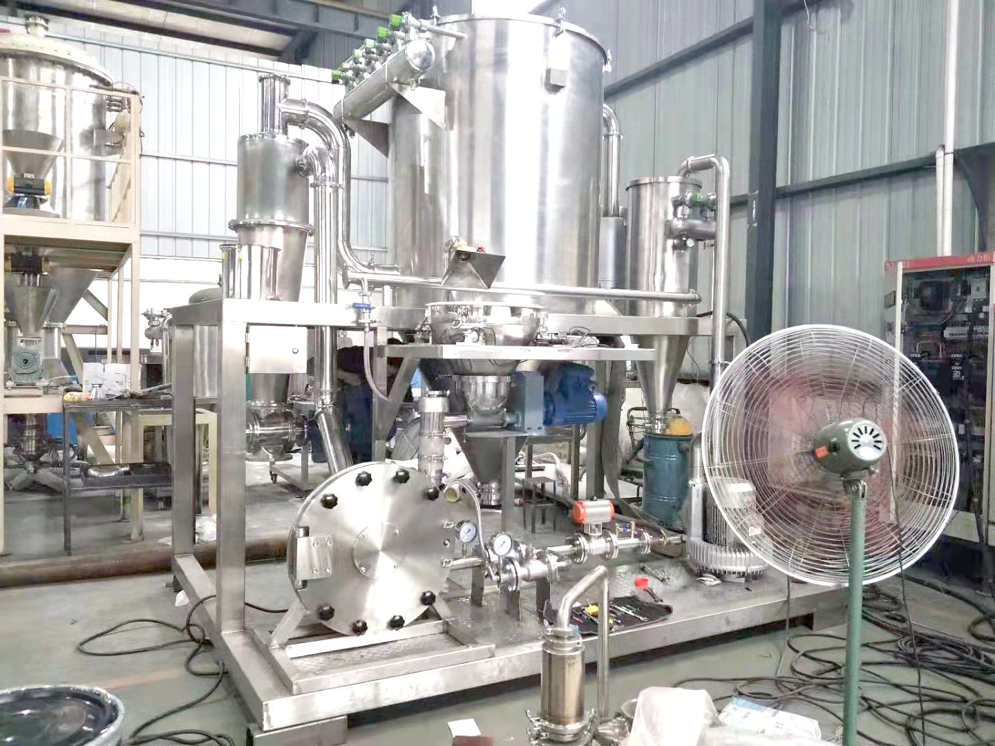 化妆品、色料等易粘物料专用超微超细气流粉碎机