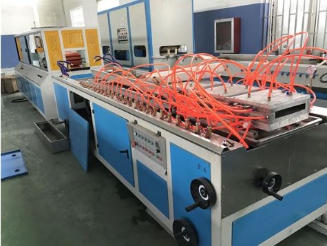 小型材挤出机生产线设备