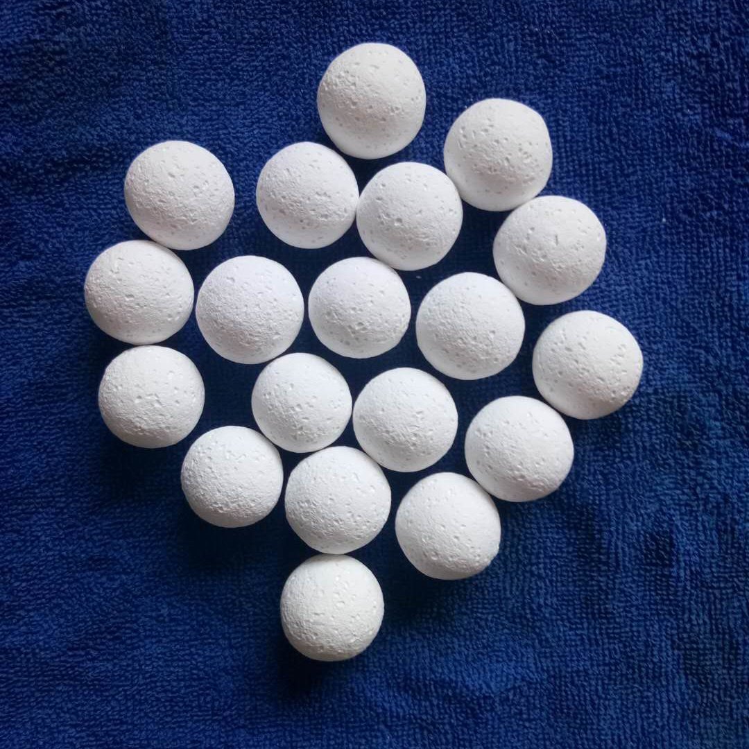 多孔瓷球