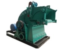 自动进料木材粉碎机