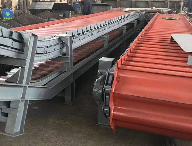 鳞板输送机