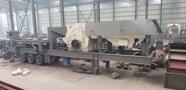 建筑垃圾反击式移动破碎站