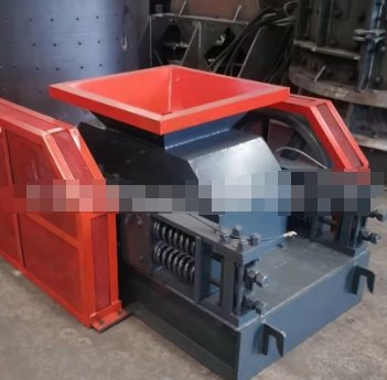 石油焦双齿辊破碎机