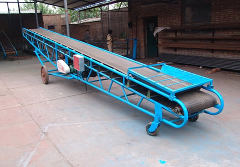 升降式大型带式运输机