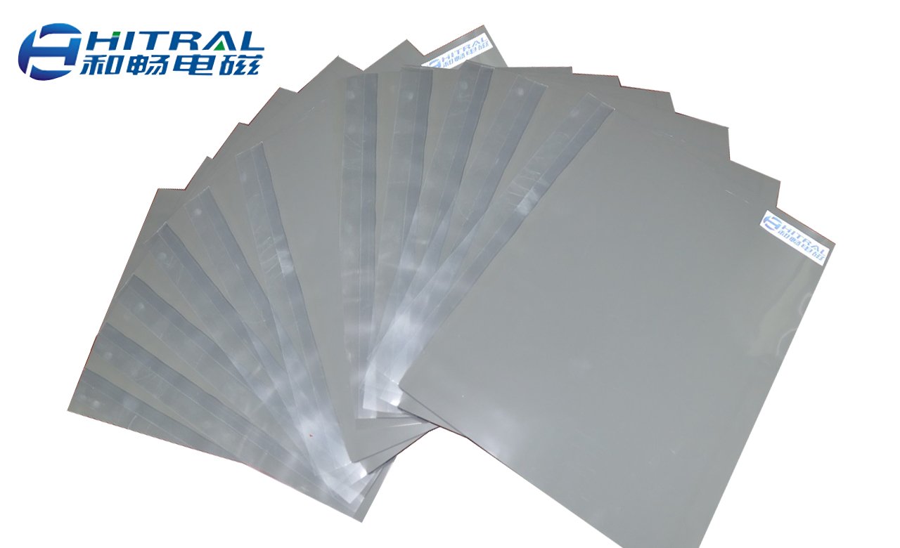 噪声抑制吸波导热材料