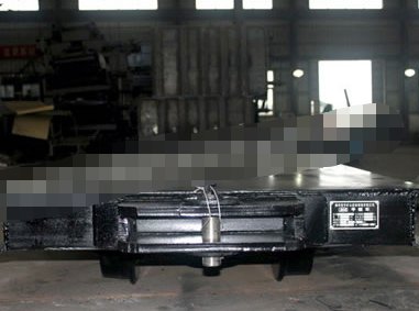 矿用平板车