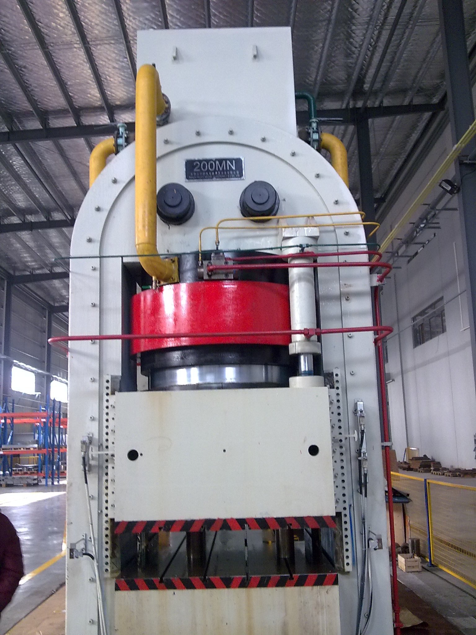 钢丝缠绕大吨位油压机