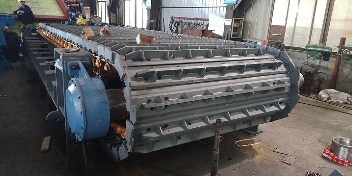 GBZ2000×10000重型板式给料机