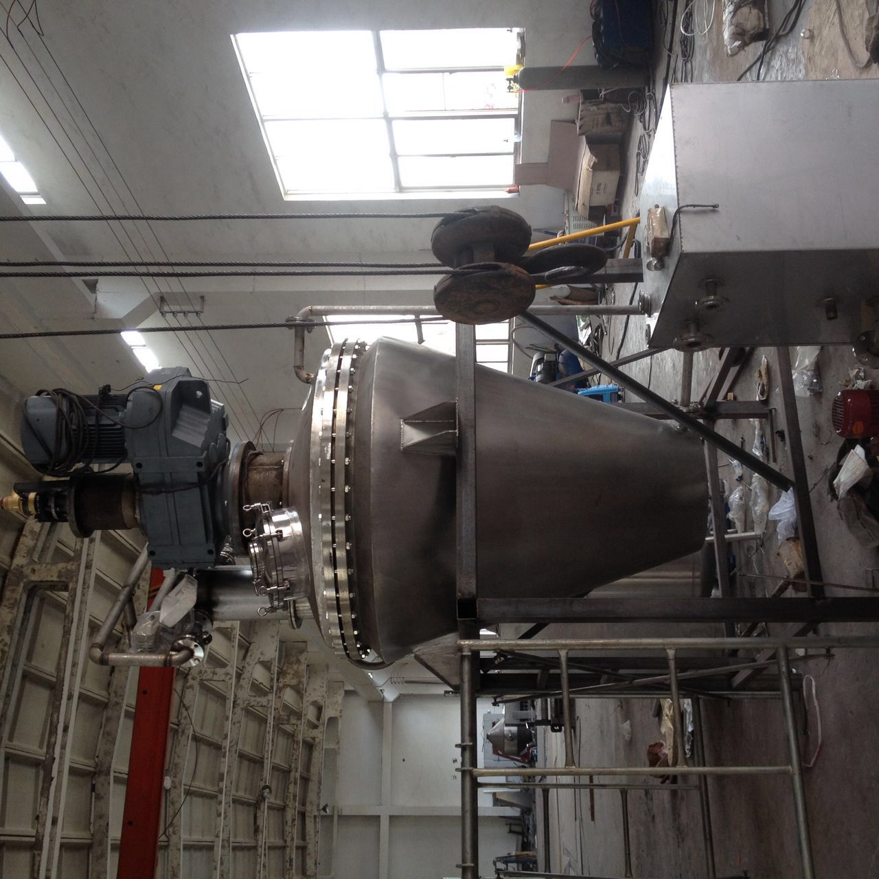 立式螺带真空干燥机