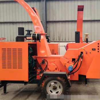 移动式树枝粉碎机
