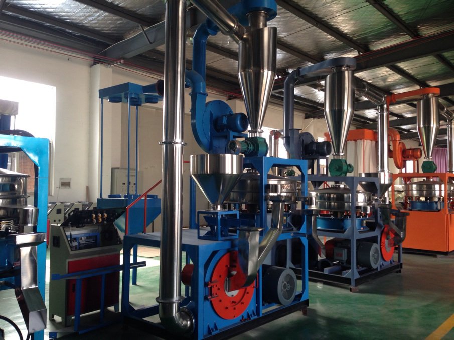 塑料磨粉机 Pe塑料颗粒磨粉机 PVC高速粉末磨粉机