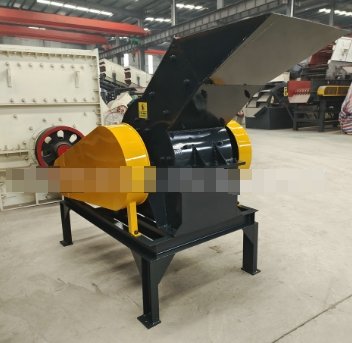 PC600*400锤式破碎机