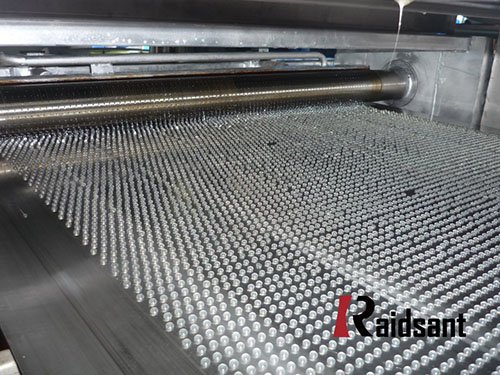 钢带造粒布料器