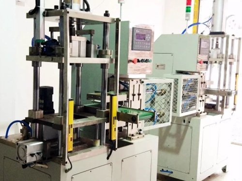 JZR2-01A全自动热压铸机