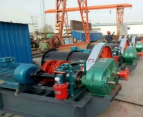 双吊点卷扬式启闭机